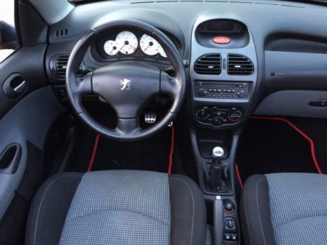 Peugeot 206 CC - 1.6-16V CABRIO, 4X ELEK-RAMEN, WINDSCHERM, RADIO-CD, CENT-VERGRENDELING, LM-VELGEN - 1