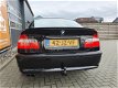 BMW 3-serie - 325i Executive Zeer net met Climate & Cruise control, TREKHAAK, Pdc, etc - 1 - Thumbnail