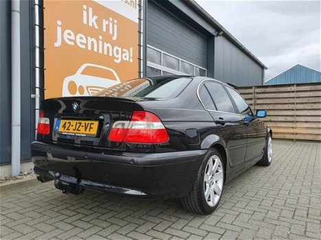 BMW 3-serie - 325i Executive Zeer net met Climate & Cruise control, TREKHAAK, Pdc, etc - 1