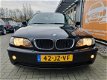 BMW 3-serie - 325i Executive Zeer net met Climate & Cruise control, TREKHAAK, Pdc, etc - 1 - Thumbnail