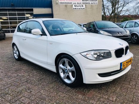 BMW 1-serie - 116i *PDC*SPORT ONDERSTEL*AIRCO*MULTI.F STUUR*CRUISR CONTROL*ELEKTR. RAMEN*BOEKJES - 1