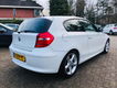 BMW 1-serie - 116i *PDC*SPORT ONDERSTEL*AIRCO*MULTI.F STUUR*CRUISR CONTROL*ELEKTR. RAMEN*BOEKJES - 1 - Thumbnail