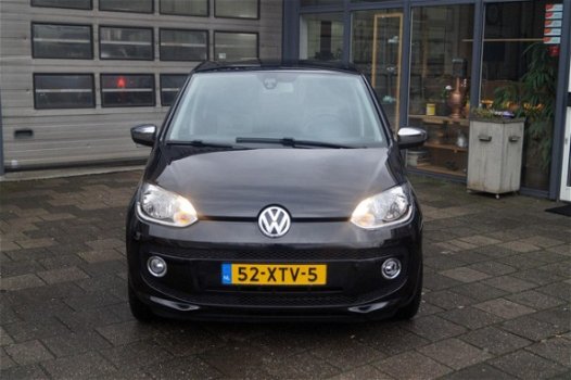 Volkswagen Up! - 1.0 high up BlueMotion / Airco / Pano / PDC / Cruise / N.A.P - 1