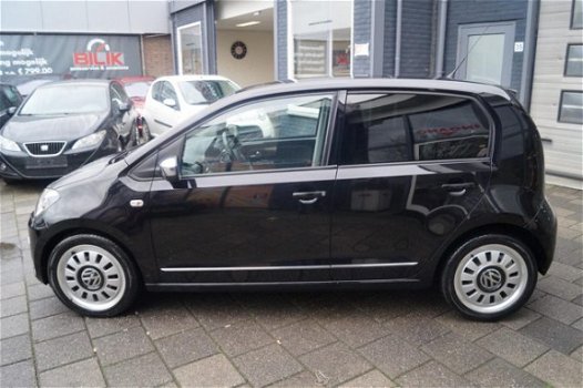 Volkswagen Up! - 1.0 high up BlueMotion / Airco / Pano / PDC / Cruise / N.A.P - 1