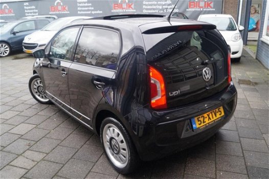 Volkswagen Up! - 1.0 high up BlueMotion / Airco / Pano / PDC / Cruise / N.A.P - 1