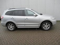 Hyundai Santa Fe - 2.7i V6 Style Premium