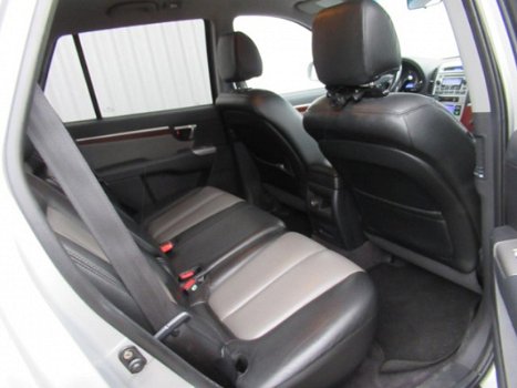 Hyundai Santa Fe - 2.7i V6 Style Premium - 1