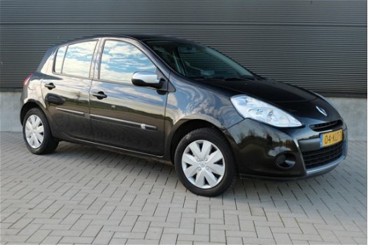 Renault Clio - 1.2 TCE 100PK Navigatie Trekhaak NL-auto - 1