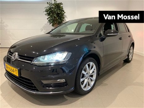 Volkswagen Golf - 1.6 TDI 110pk 5D DSG Business Edition R | Navi | Stoelverwarming - 1