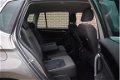 Volkswagen Golf Sportsvan - 1.6 TDI 110pk Highline Xenon Ecc Navigatie - 1 - Thumbnail