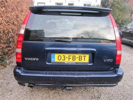 Volvo V70 - 2.4 Europa Automaat - 1