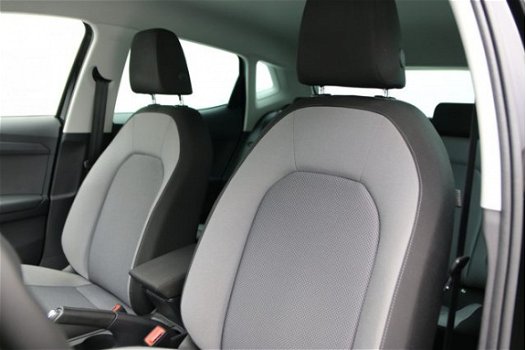 Seat Ibiza - 1.0 TSI 95PK Style Business Intense | Navigatie | Parkeersensoren met achteruitrijcamer - 1