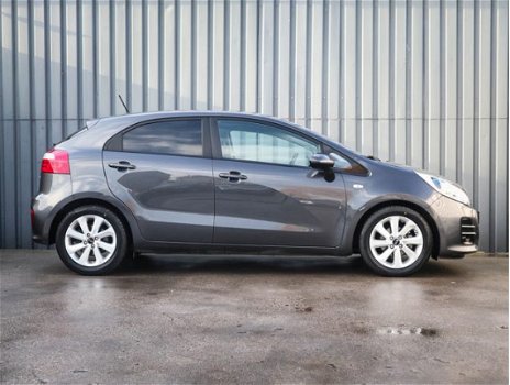 Kia Rio - 1.2 CVVT, 5 Drs, DynamicLine, Navi, 1 Ste Eigenaar, Dealer Onderh., NL-Auto - 1