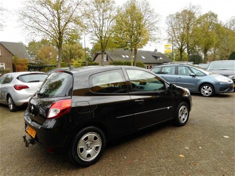 Renault Clio - 1.2 SPECIAL LINE Navi Airco - 1