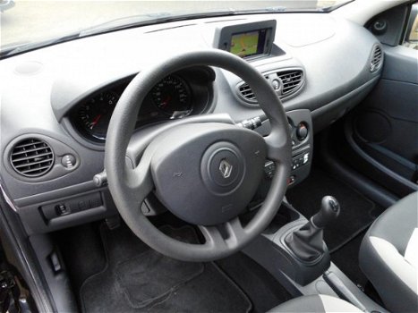 Renault Clio - 1.2 SPECIAL LINE Navi Airco - 1