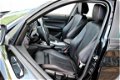 BMW 1-serie - 116i AUTOMAAT SPORT 5-DRS LEDER SPORTSTOELEN NAVIGATIE BLUETOOTH ECC CRUISE PDC V+A LM - 1 - Thumbnail