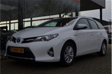 Toyota Auris Touring Sports - 1.8 Hybrid Aspiration, NL Auto, Navi, Cruise, Dealeronderhouden, Camer