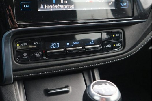 Toyota Auris - 1.2T Dynamic Navi Camera - 1