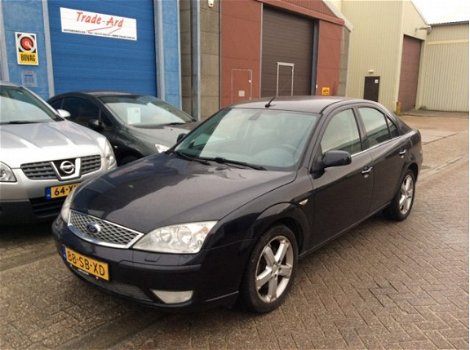 Ford Mondeo - 2.0 16V Platinum - Full Options - geen APK - 1