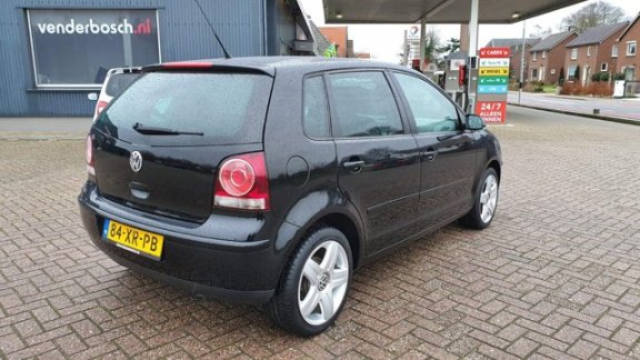 Volkswagen Polo - 1.2 Optive 60pk Clima (Zeer Netjes) - 1