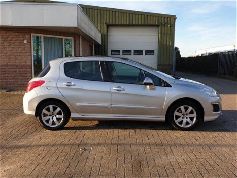 Peugeot 308 - 1.6 VTi, Pano Navi E 500 Sloop Premie Zondag Open - 1