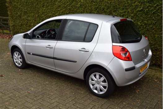 Renault Clio - 1.2-16V Expression - 1