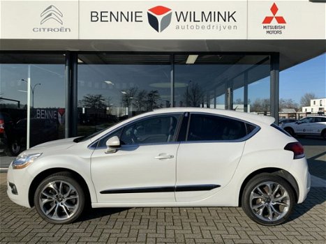 Citroën DS4 - 1.6 THP Sport Chic Cruise/Navi/Leder/Dodehoekdetectie/Trekhaak/1 - 1