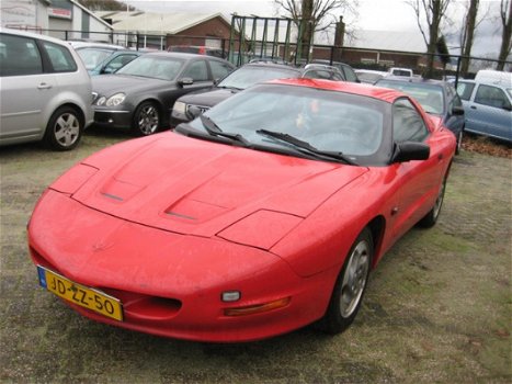 Pontiac Firebird - 3.4 SE 103717 km - 1