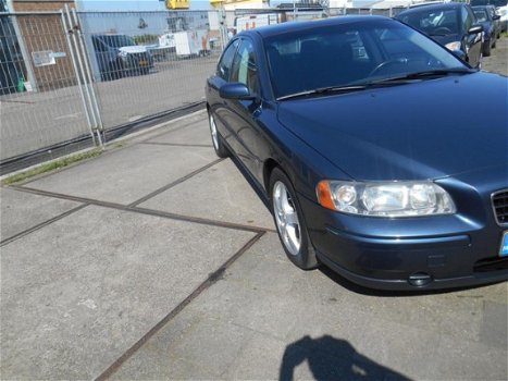 Volvo S60 - 2.4 D5 - 1