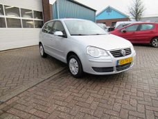 Volkswagen Polo - 1.4-16V Optive