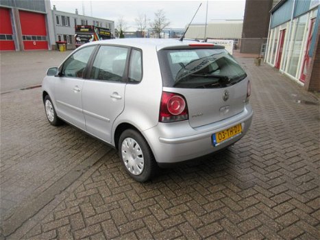 Volkswagen Polo - 1.4-16V Optive - 1