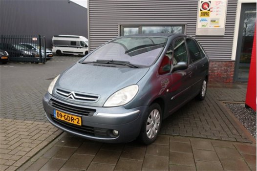 Citroën Xsara Picasso - 1.6i-16V Airco / Elek. ramen / Radio - 1