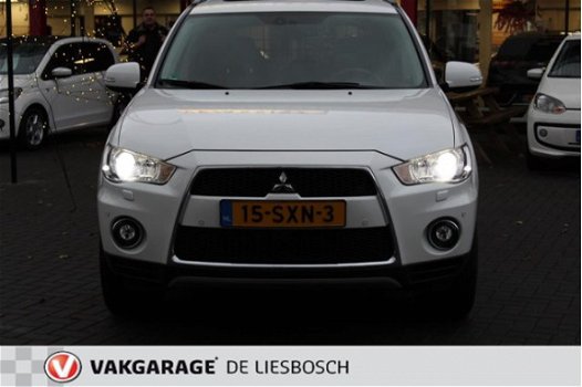 Mitsubishi Outlander - 2.0 Edition Two nav, afn trekhaak, leer, schuifdak, - 1