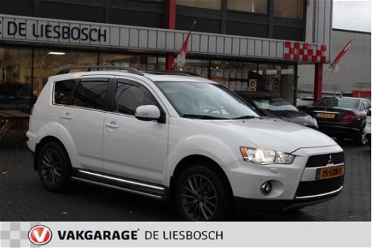 Mitsubishi Outlander - 2.0 Edition Two nav, afn trekhaak, leer, schuifdak, - 1