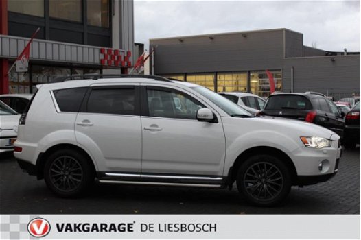 Mitsubishi Outlander - 2.0 Edition Two nav, afn trekhaak, leer, schuifdak, - 1