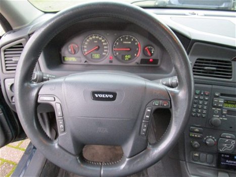 Volvo V70 - 2.4 140PK - 1