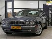 Jaguar XJ - 4.2 V8 Executive UNIEK Youngtimer 2e eig 116dkm N.A.P Kroymans geleverd 8 Cilinder 298pk - 1 - Thumbnail