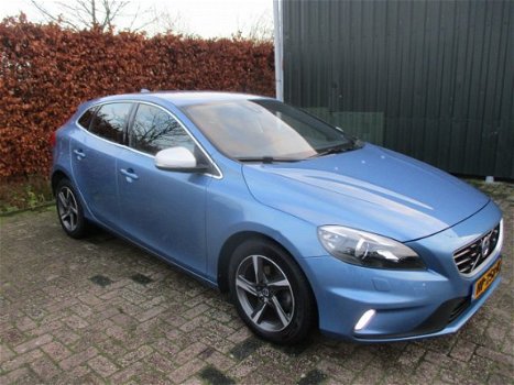 Volvo V40 - 2.0 D2 R-Design Business NAVI 1e eigenaar - 1