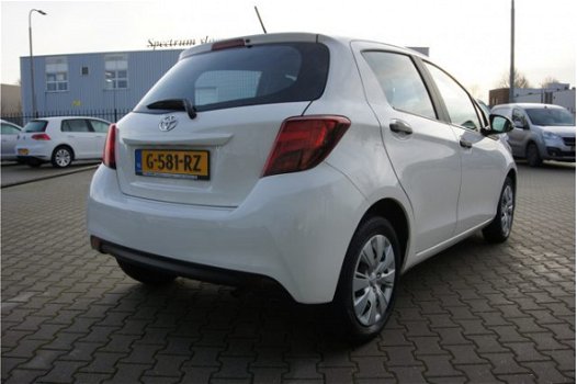 Toyota Yaris - 1.0 VVT-i Aspiration , Airco, 5drs Licht metaal + € 350 - 1