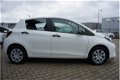 Toyota Yaris - 1.0 VVT-i Now , Airco, 5drs Licht metaal + € 350 - 1 - Thumbnail