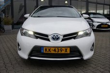 Toyota Auris - 1.8 Hybrid Aspiration , Panorama. Pdc , 17 inch