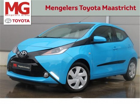 Toyota Aygo - 1.0 VVT-i X-Play P.Cam 5drs - 1