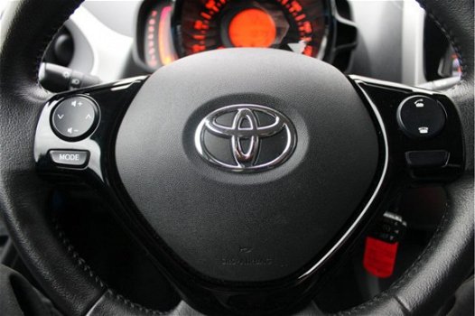 Toyota Aygo - 1.0 VVT-i X-Play P.Cam 5drs - 1