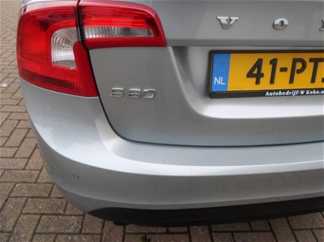 Volvo S60 - 2.0 D3 Momentum AUTOMAAT zeer nette staat. Goed onderhouden. 3 mnd. Bovag-garantie - 1