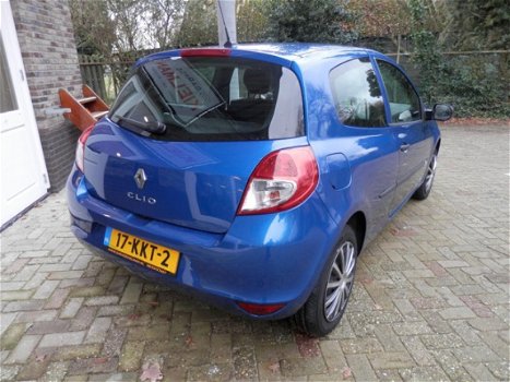 Renault Clio - 1.2 Special Line airco, navigatie - 1