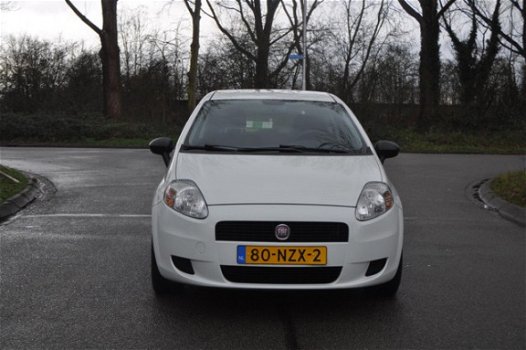 Fiat Grande Punto - 1.3 M-Jet Actual AIRCO/STOELVERWARMING/NAVIGATIE NETTE STAAT - 1