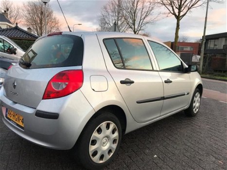 Renault Clio - 1.2-16V Expression 5 deurs elektrisch pakket airco - 1