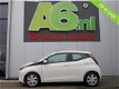 Toyota Aygo - 1.0 VVT-i x-play Achteruitrijcamera Airco Bluetooth - 1 - Thumbnail