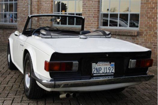 Triumph TR6 - Soft Top 1973 2.5 6 in lijn 165 PK, Euro Bumpers, Oldtimer Californië Roestvrij - 1