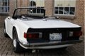 Triumph TR6 - Soft Top 1973 2.5 6 in lijn 165 PK, Euro Bumpers, Oldtimer Californië Roestvrij - 1 - Thumbnail